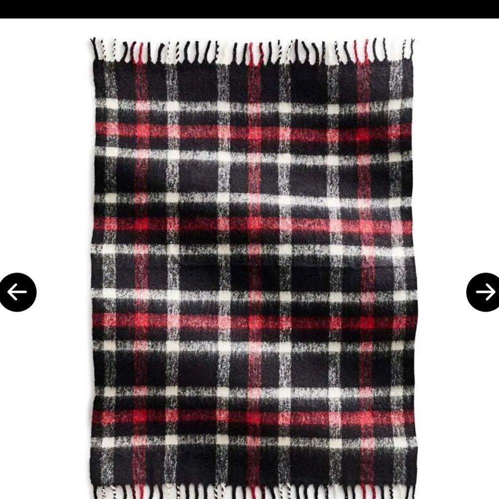 Vera Bradley ‘Ribbons Plaid’ Cozy Life Fleece Throw - NEW - Picture 2 of 6